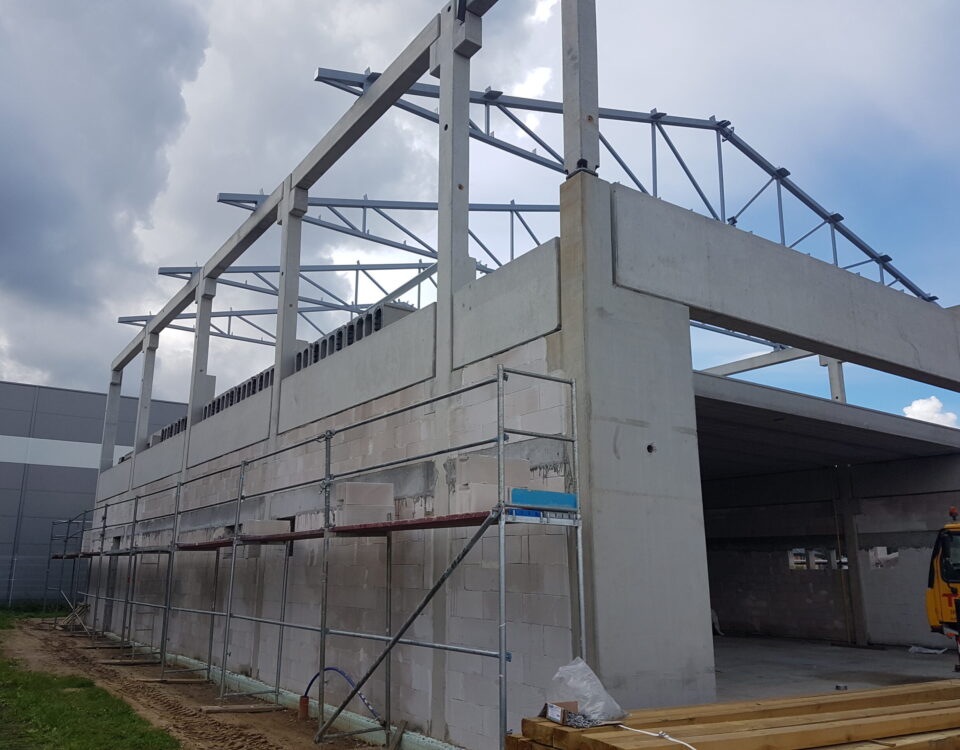konstrukcja budynku przemysłowego